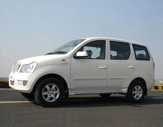 Xylo Taxi Chandigarh